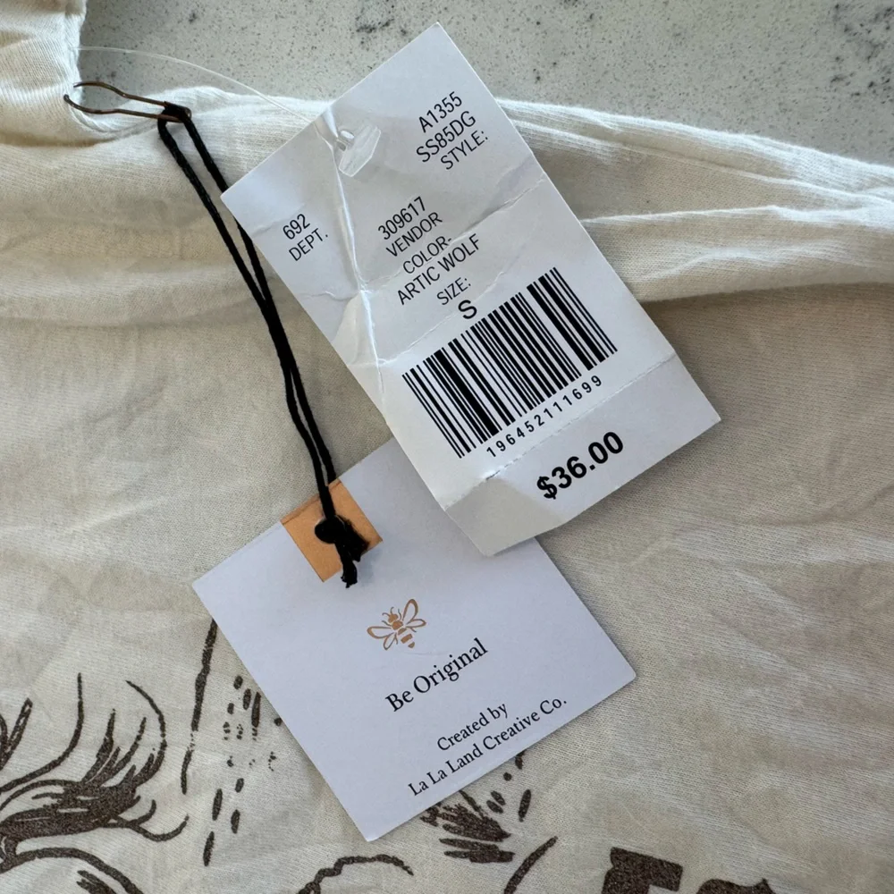 Originality brand cropped graphic SS t-shirt  Long Live Cowgirls design Sz S NWT - Picture 4 of 10